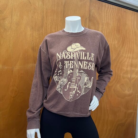 Goodie Two Sleeves Nashville Tennessee graphic crewneck sweatshirt Size S - Picture 1 of 7